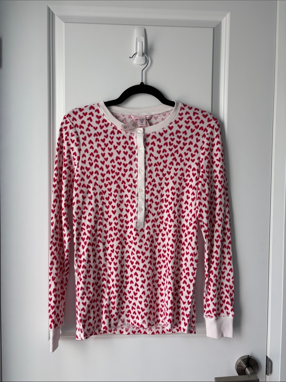 NWT Victoria Secret Ribbed White Long Sleeve Henley with Pink Heart Print